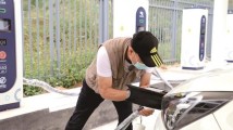 全国各大城市大规模铺设换电设施 电动汽车“换电”将和加油一样方便 全国各大城市大规模铺设换电设施 电动汽车“换电”将和加油一样方便