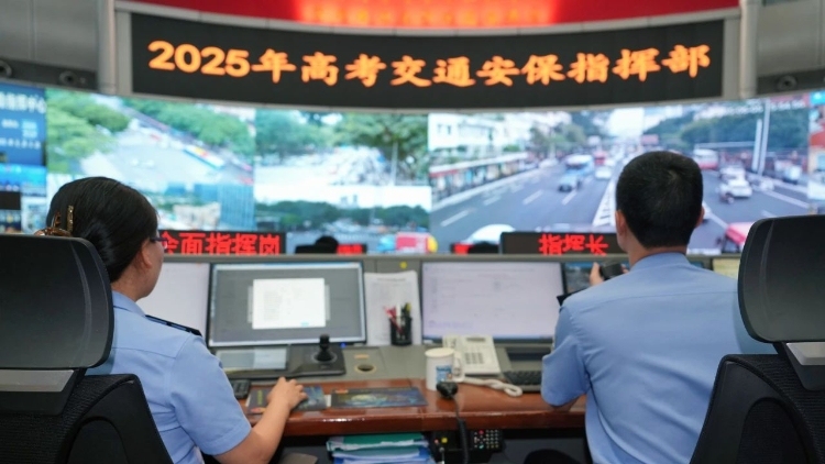 高考期间广州交警将专项整治乱鸣喇叭、飙车炸街、不礼让行人等行为