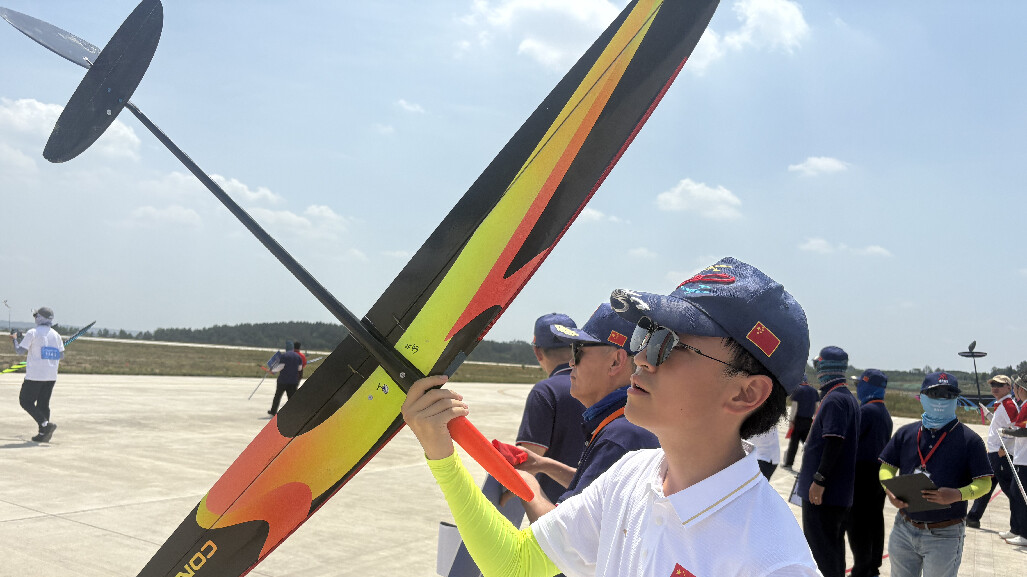年轻飞手决战航模全运舞台