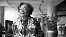 南开大学发文悼念叶嘉莹:她为文明互鉴作出独特巨大贡献 南开大学发文悼念叶嘉莹:她为文明互鉴作出独特巨大贡献