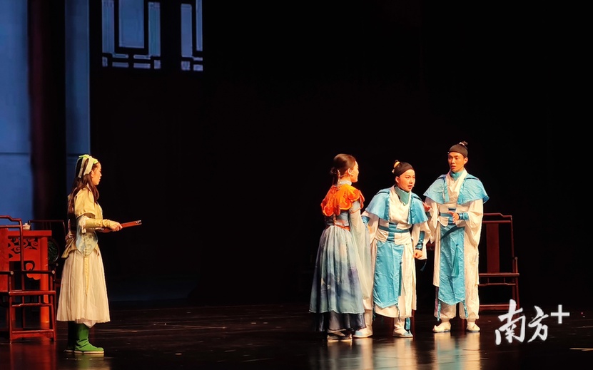儿童音乐剧《少年袁崇焕》》在东莞玉兰大剧院首次登台亮相