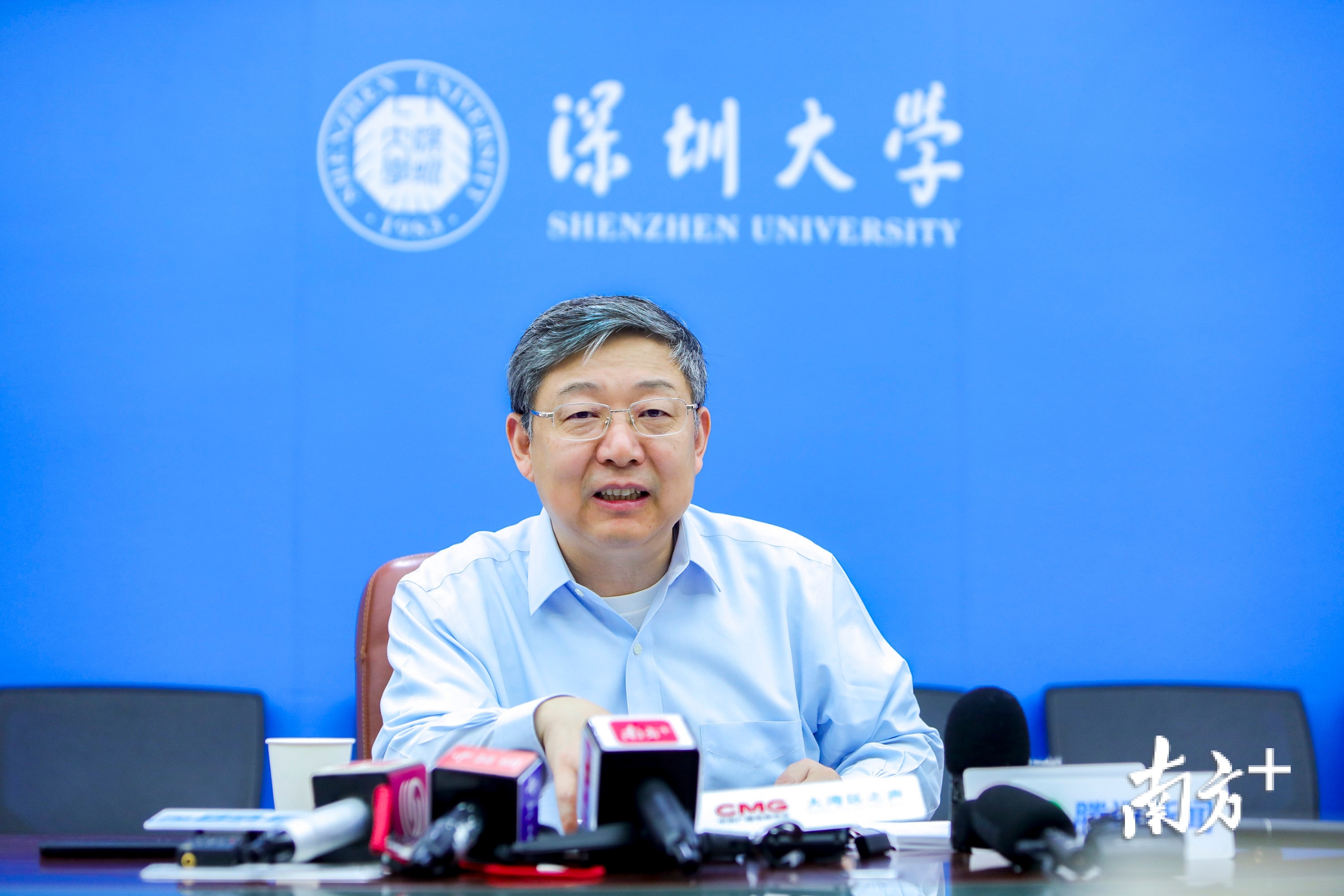 全国人大代表、深圳大学党委书记、校长李清泉。