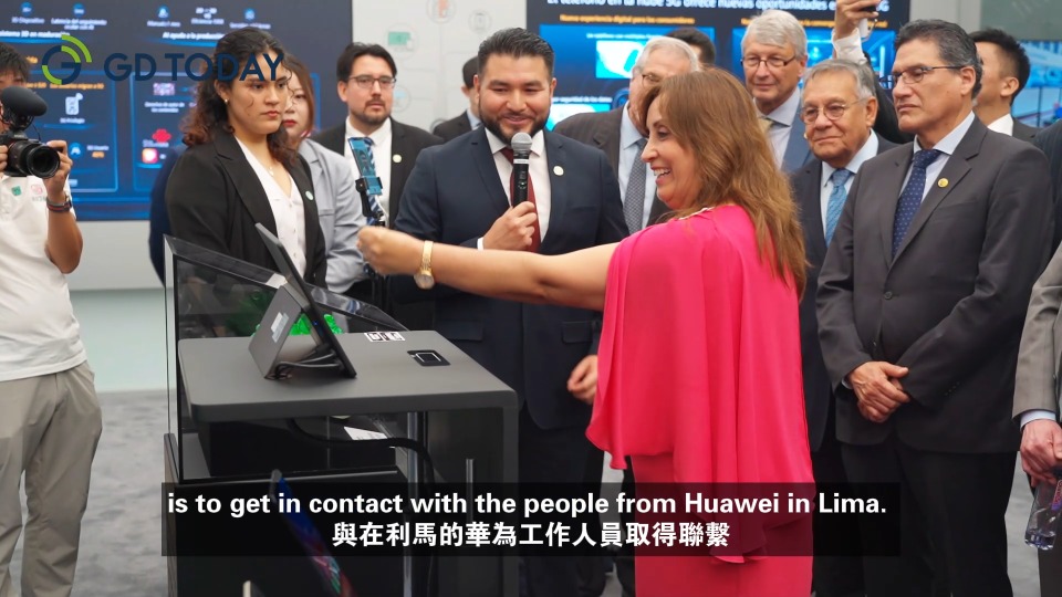 Peruvian president experiences 5.5G, NEVs in Guangdong's Shenzhen