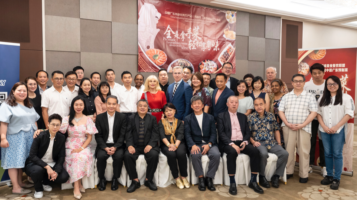Guangdong's pre-made food exploits niche market in Singapore