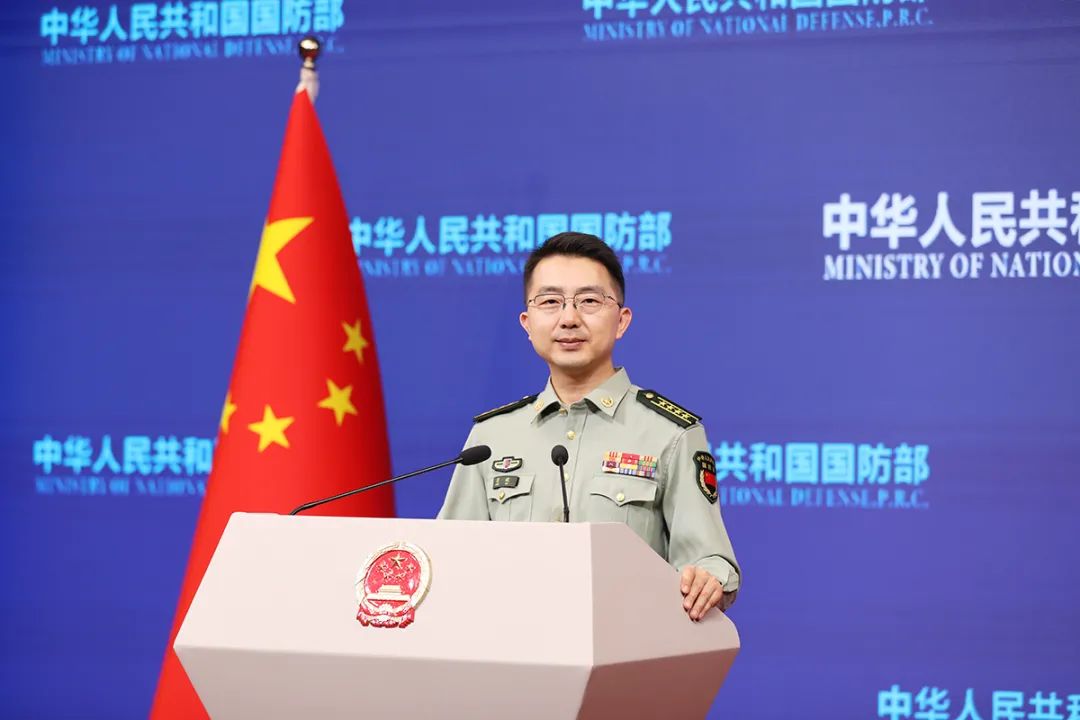中央军事委员会已决定组织和发展三名军事学者