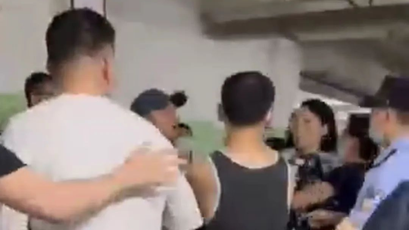 深圳国资:正在核实“深圳国企书记夫人涉车位纠纷舆情”情况 深圳国资:正在核实“深圳国企书记夫人涉车位纠纷舆情”情况