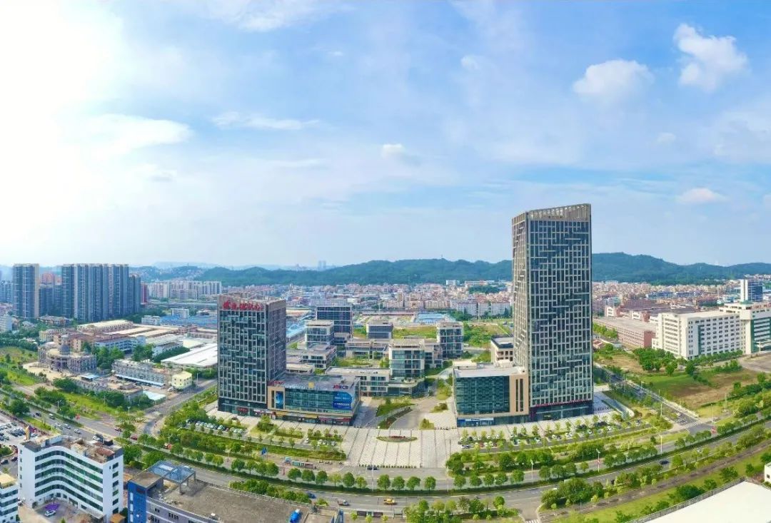 江门市江海区“两中心一基地”。