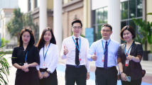 天涯共此时|香港英语教师扎根东莞 事业生活两团圆 天涯共此时|香港英语教师扎根东莞 事业生活两团圆