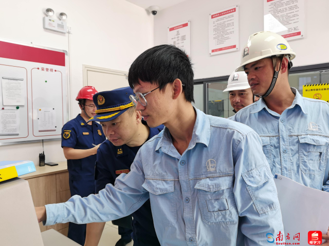 湛江支队支队长带队到霞山督导检查重大危险源企业