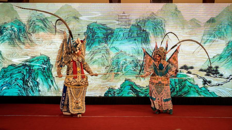 Chinese rap hit takes global netizens by storm with "old-school" cultural flair