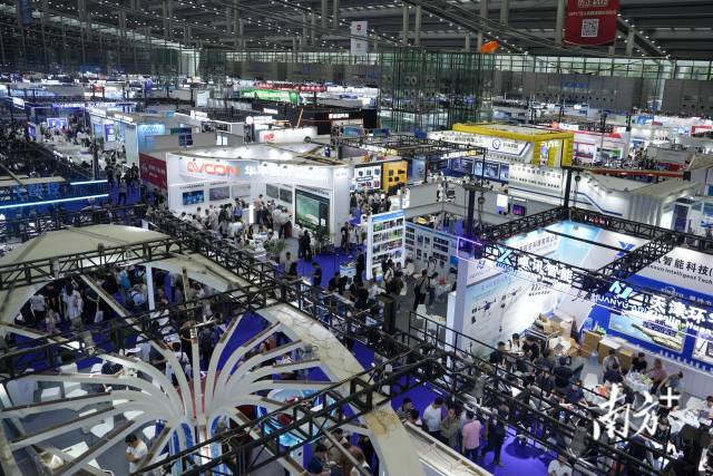 2024第八届世界无人机大会在深圳开幕，吸引国内外近五百家企业四千多架（台）无人机系统新产品进行展示。