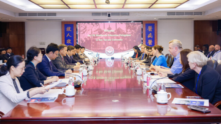 First Affiliated Hospital of Sun Yat-sen University and UK delegation discuss establishing Sino-British Medical Alliance