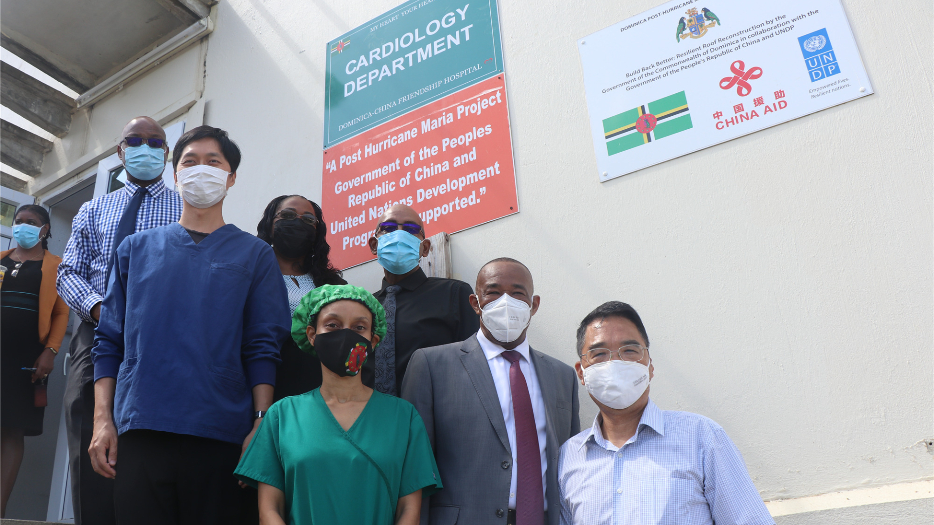 In 1,215 days, what has a Guangdong doctor done in Dominica?