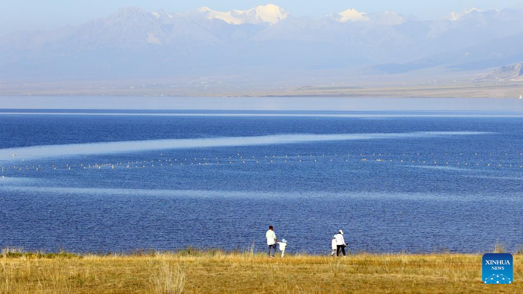 Sayram Lake in China's Xinjiang enters peak tourist season