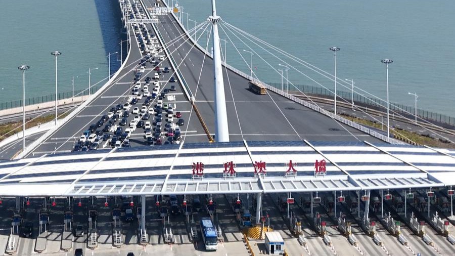 Hong Kong-Zhuhai-Macao Bridge reports record high passenger flows in 2024