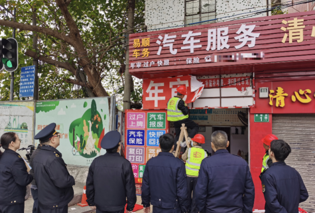 广州交警加大力度打击非法中介。视频
