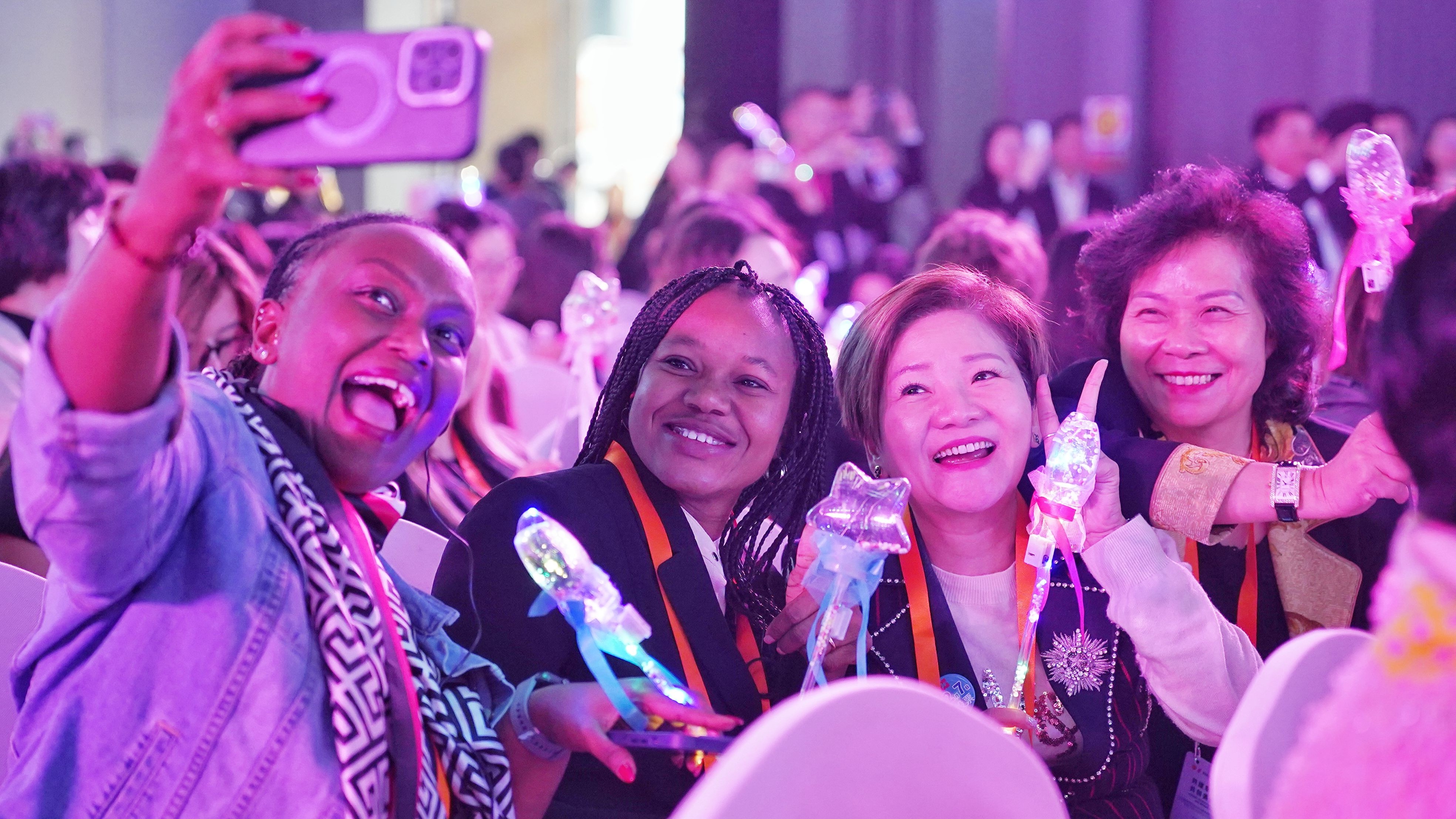 讲好“她”故事，2025年家庭主题中外妇女交流会在佛山举办