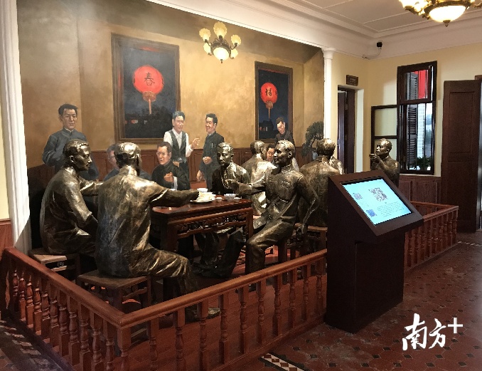 东湖旅店二楼展厅还原“年夜饭场景”