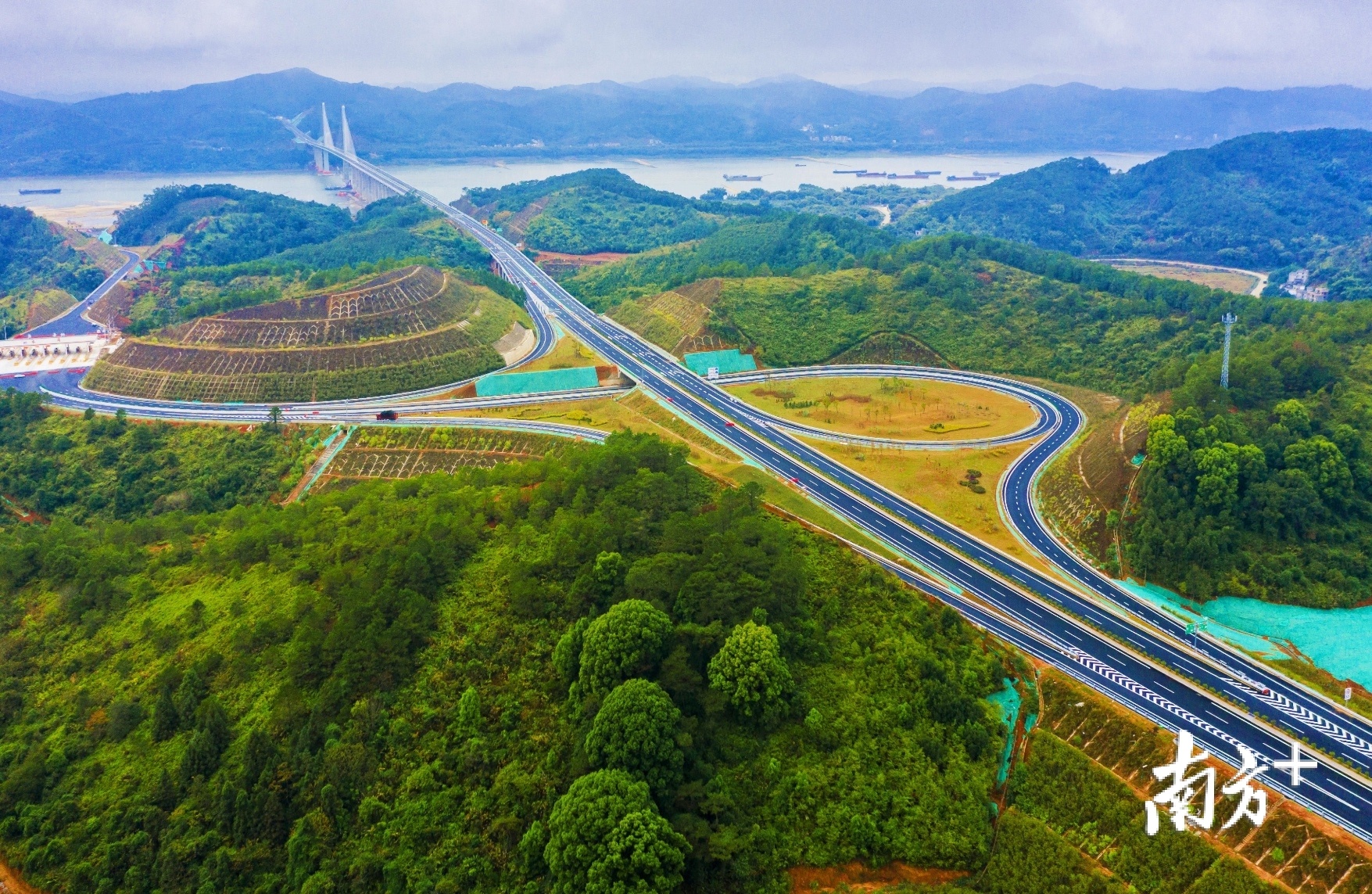 2020年广东高速公路将突破1万公里_桥见未来_南方网