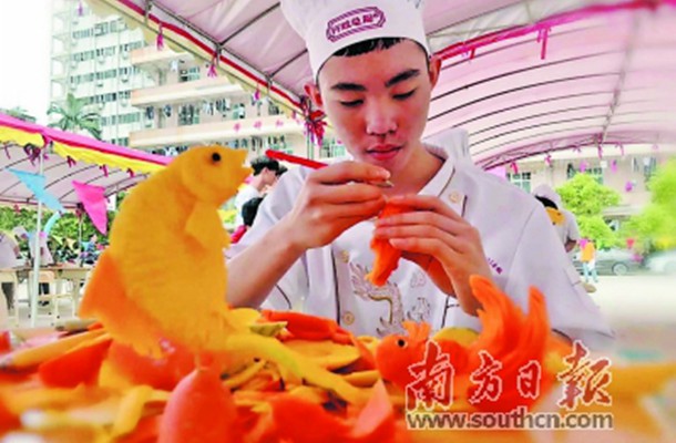 湛江近万人受益“粤菜师傅”培训班 就业创业率逾80%