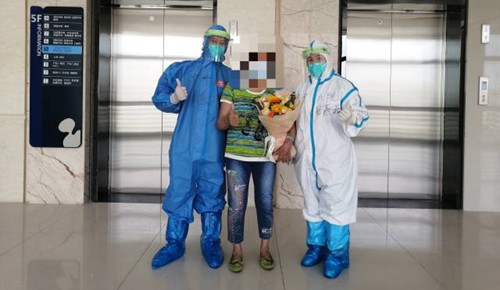 广州本轮疫情首位确诊患者出院！