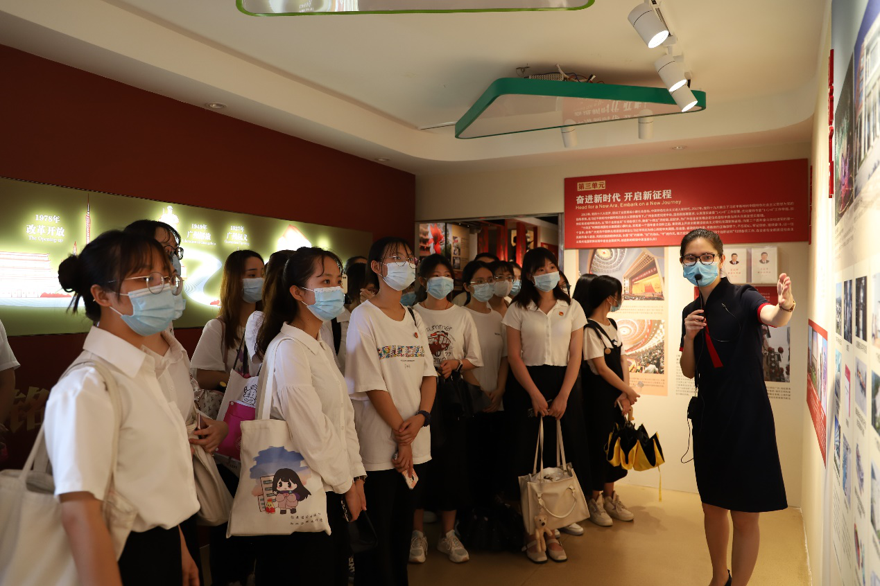 学员到广州市博物馆参观
