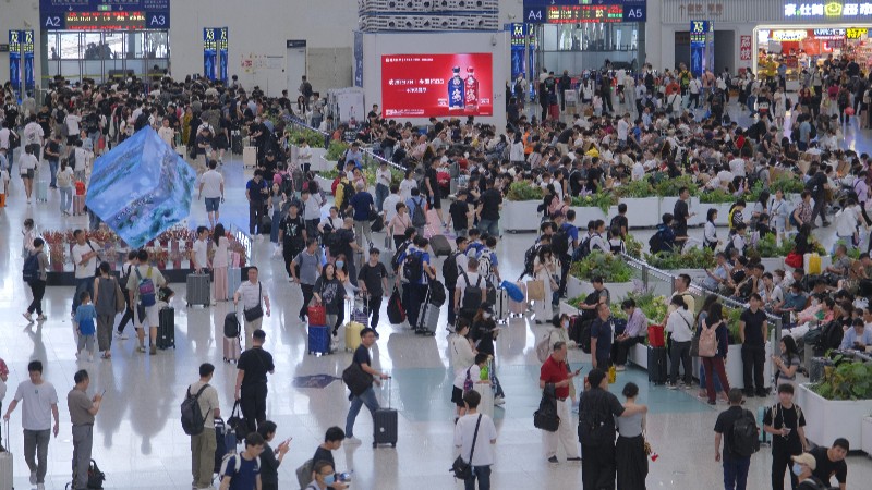 暑运客流持续高位运行 前七天广铁发送旅客超千万人次