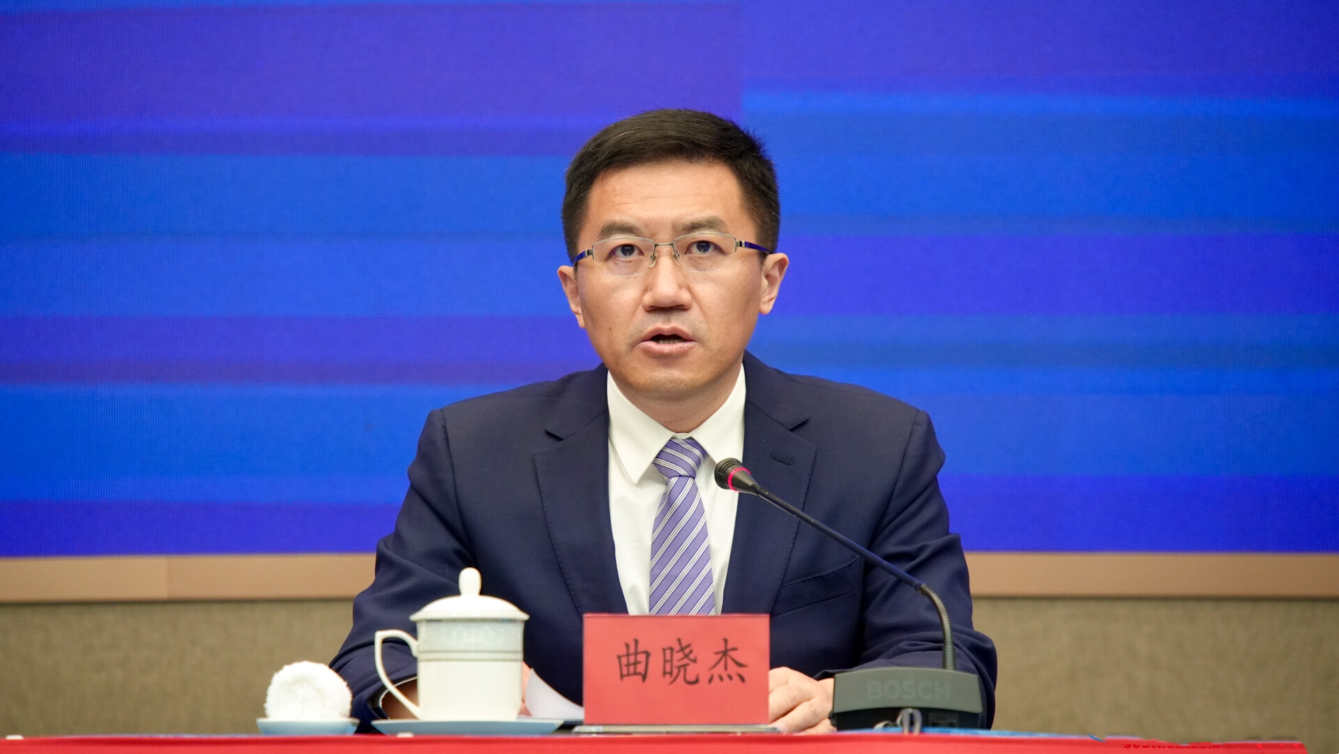 揭阳市委副书记、市长曲晓杰。