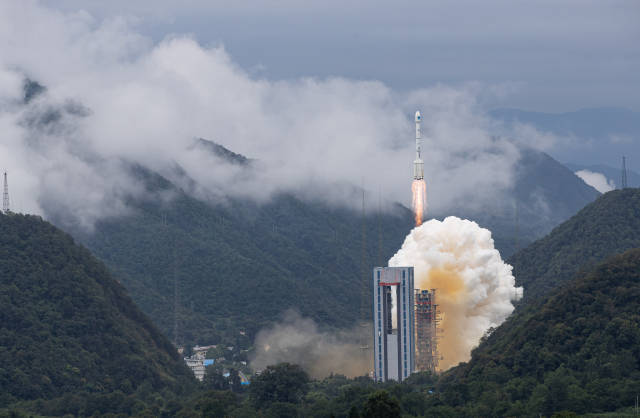 2020年6月23日，我国北斗三号全球卫星导航系统最后一颗组网卫星在西昌卫星发射中心点火升空。