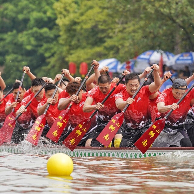 Foshan F3 Dragon Boat Race kicks off
