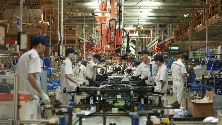 Manufacturing up 4.1% as Guangdong unveils first 4 months' economic data
