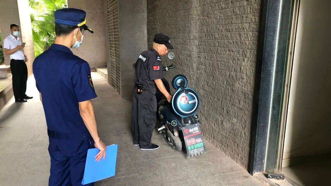 河源开出首张电动车违规停放罚单 最高罚款5000元 河源开出首张电动车违规停放罚单 最高罚款5000元