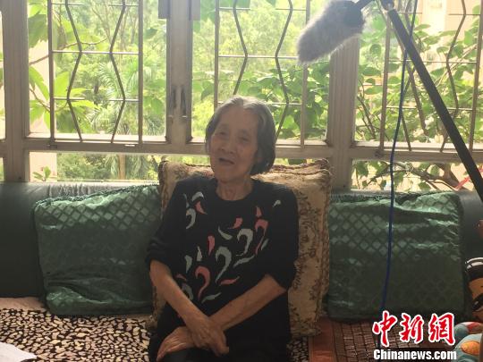 通讯：97岁女作家辗转粤港一生致力为孩子“讲”故事