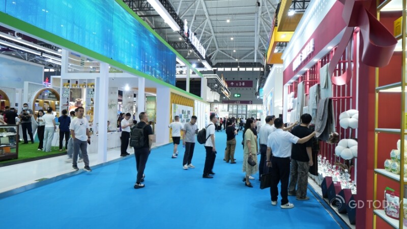 The 21st China (Shenzhen) International Cultural Industries Fair kicked off on Thursday （May 22）