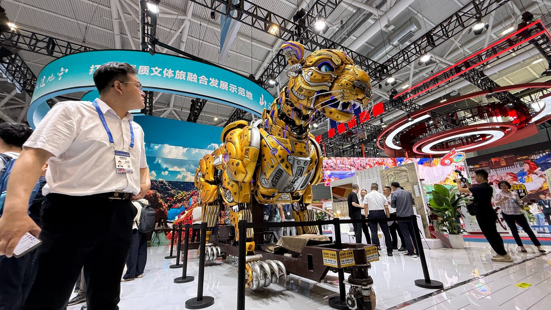 21st ICIF kicks off in Shenzhen, highlighting Chinese culture going global