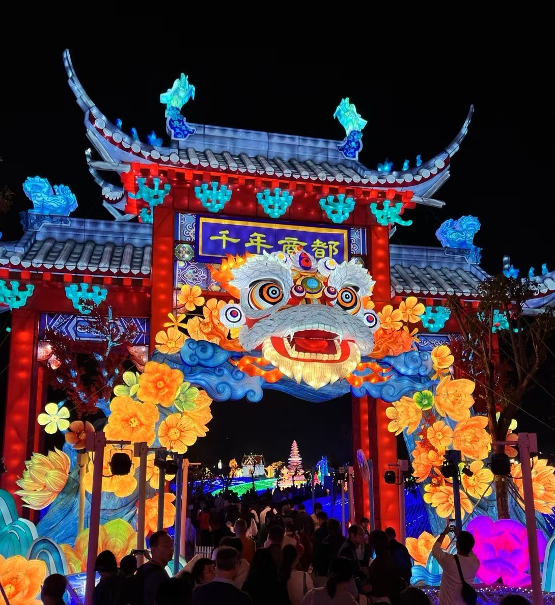 日均近3萬人！大灣區(qū)燈會熱度持續(xù)攀升，春節(jié)游南沙有著數(shù)