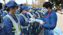 新春走基层·对话城市呵护者 | 王凤丽:绽放美丽芳华的“环卫之花” 新春走基层·对话城市呵护者 | 王凤丽:绽放美丽芳华的“环卫之花”