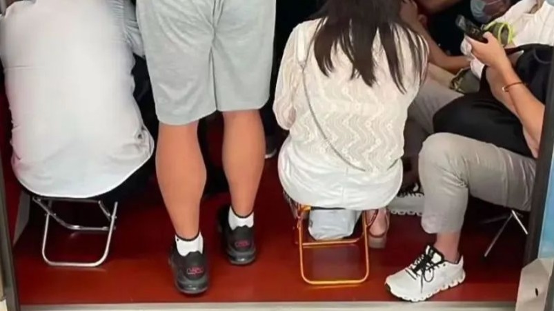 “板凳族”說“要有位”  城市管理要有智慧