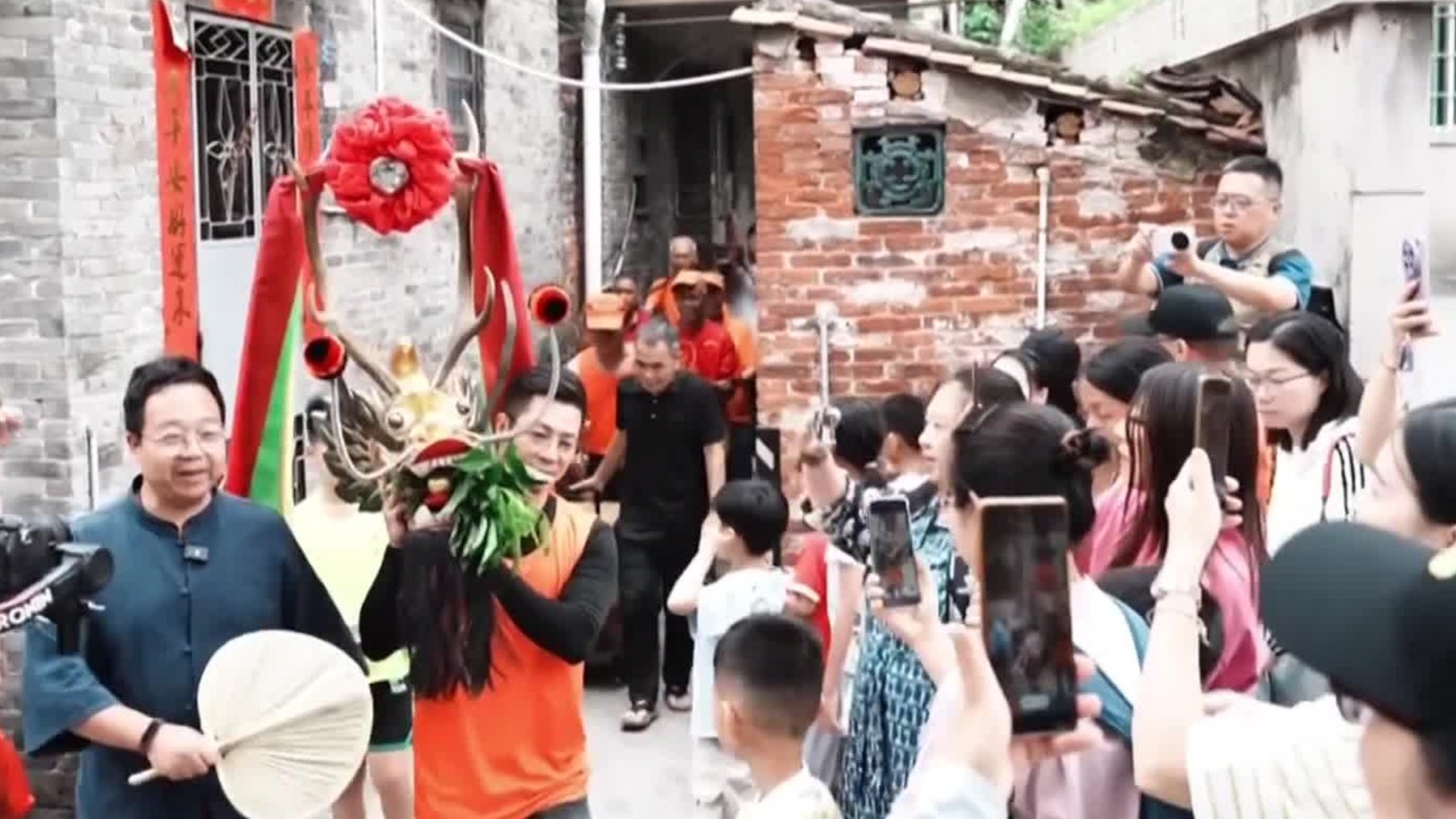 “遛娃经济”撬动端午消费新增长 县城高星酒店吃住玩预订量增73%