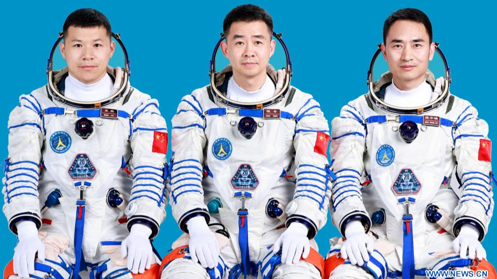 La Chine dévoile l'équipage de Shenzhou-20 pour une mission de la station spatiale