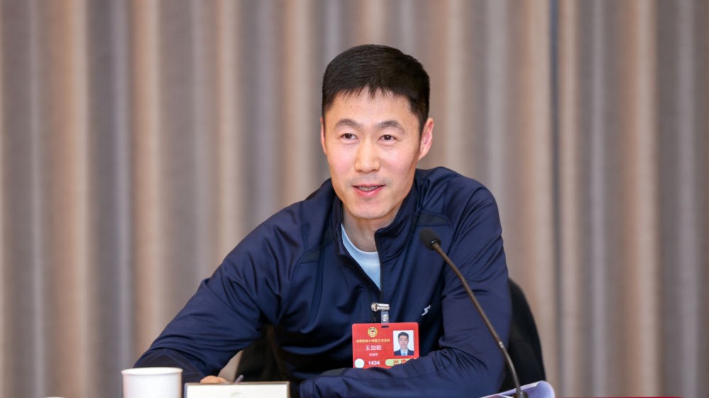 王励勤当选中国乒乓球协会新一任主席 马龙当选副主席