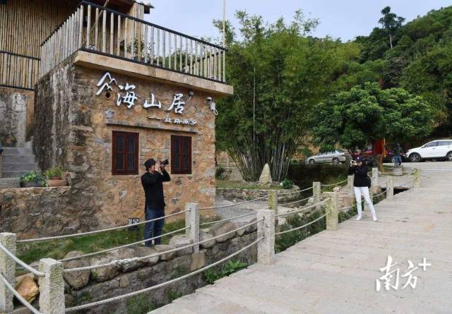 阳江市海陵岛谷寮村正依托村内的古民居,保护好古村落风貌,打造“中国美丽古渔村”。 阳江市海陵岛谷寮村正依托村内的古民居,保护好古村落风貌,打造“中国美丽古渔村”。