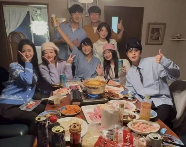 尼鹿经常和朋友在家里聚会。（受访者供图）