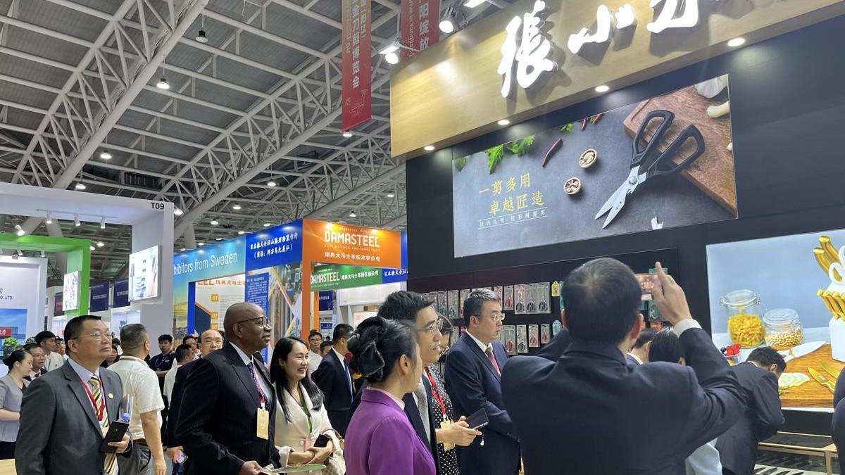 Yangjiang fair boosts Sino-foreign collaboration in cutlery industry