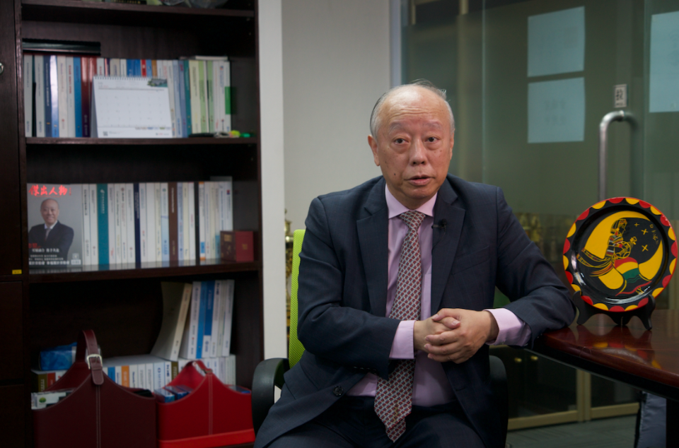 港故事611998时任中银国际证券总经理冯志坚讲述香港迎战亚洲金融