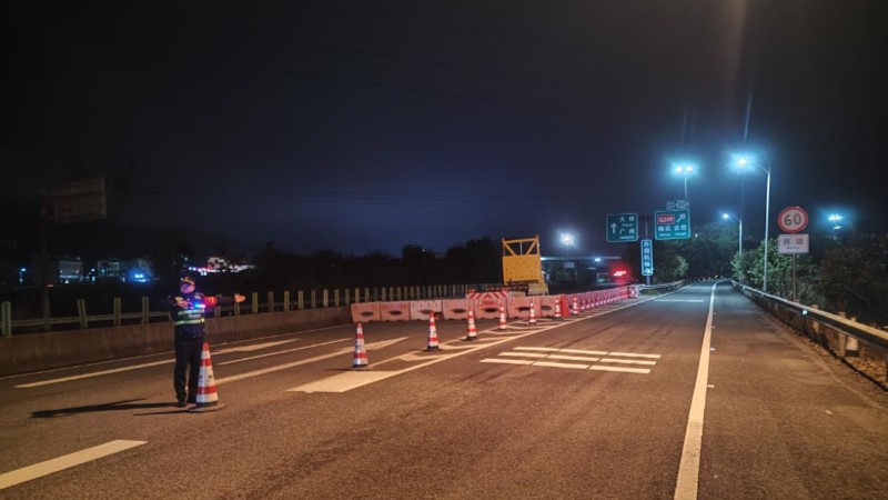 京珠北高速部分路段实施临时交通管制