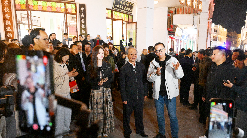 推介广货，市委书记联动“大V”出战