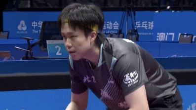 王楚钦战胜袁励岑，摘铜！