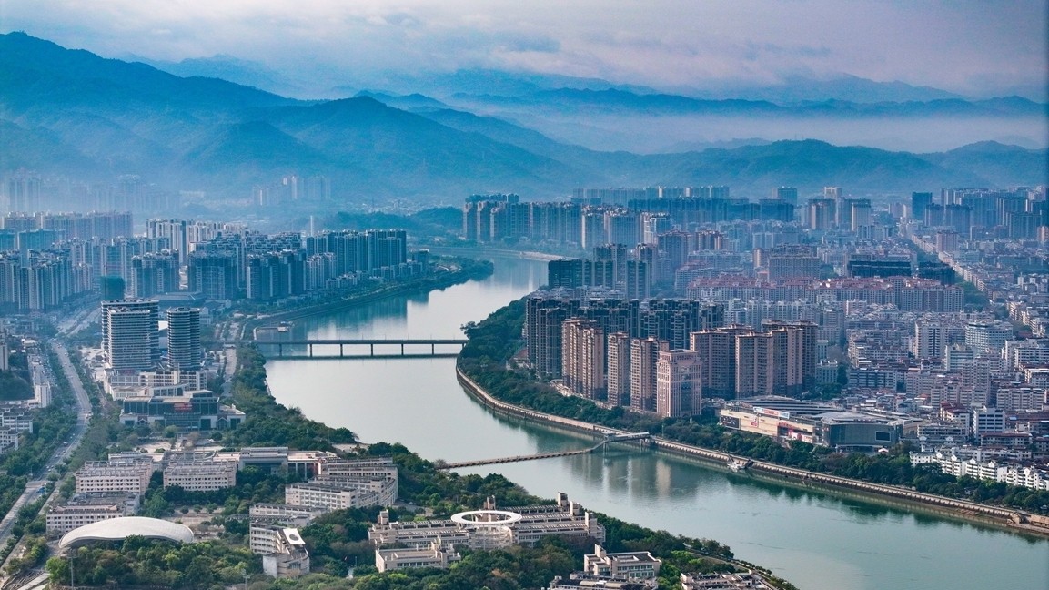 一场球激活一座城！“足球之乡”梅州焕新百年体育传承