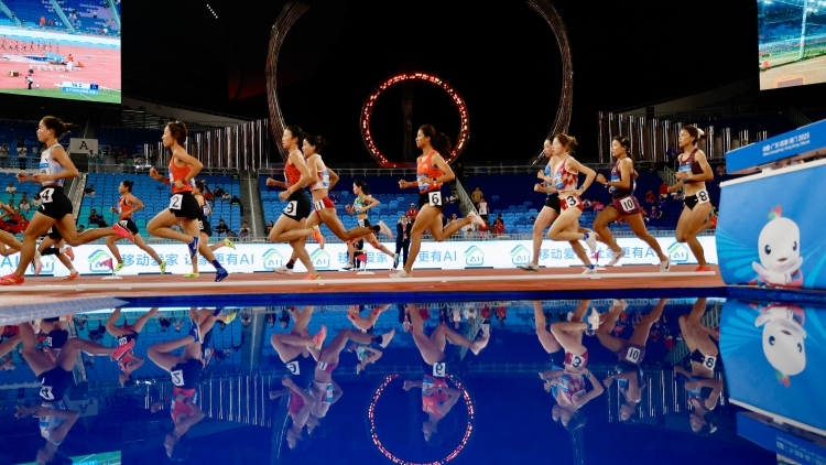 当汗水折射光影，定格每个身影的不凡｜十五运会每日精选（11月16日）